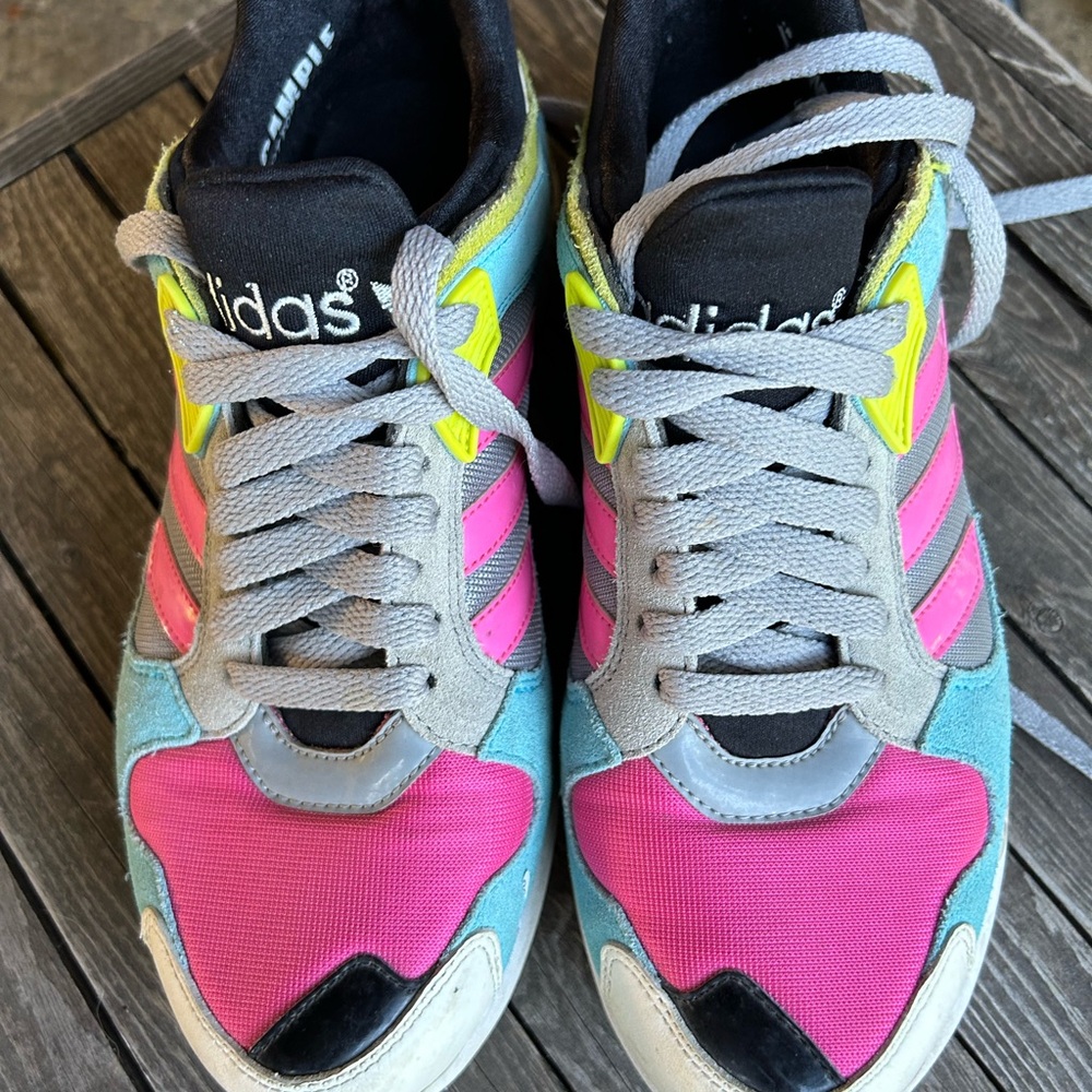 Adidas sneakers “torsion” Sz 7. Suede and nylon trim